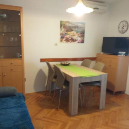 Apartments Picolo Paradiso Miljenko Debelic Barbat na Rabu ภายนอก รูปภาพ