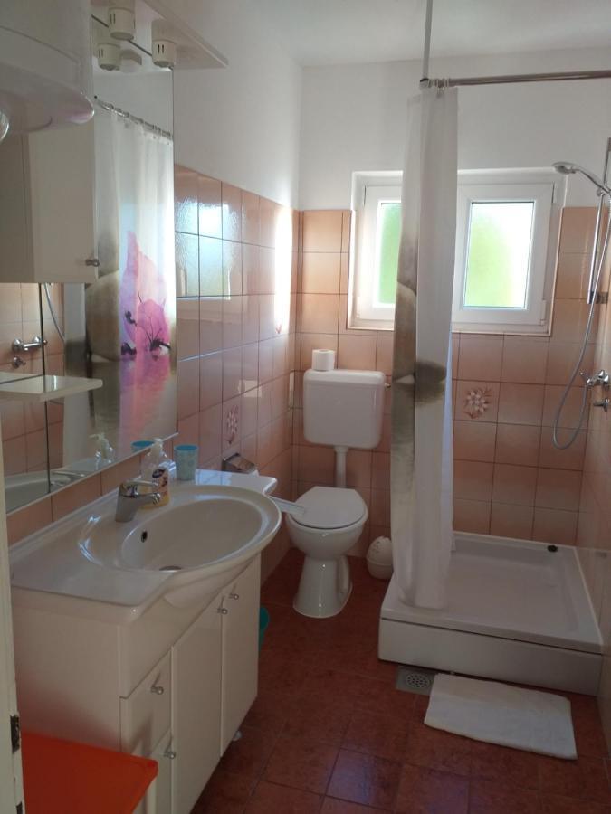 Apartments Picolo Paradiso Miljenko Debelic Barbat na Rabu ภายนอก รูปภาพ