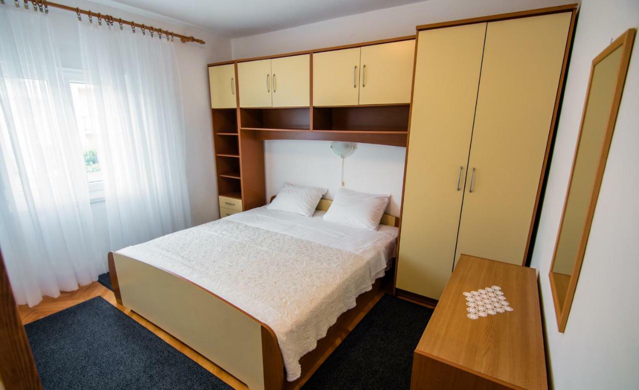 Apartments Picolo Paradiso Miljenko Debelic Barbat na Rabu ภายนอก รูปภาพ