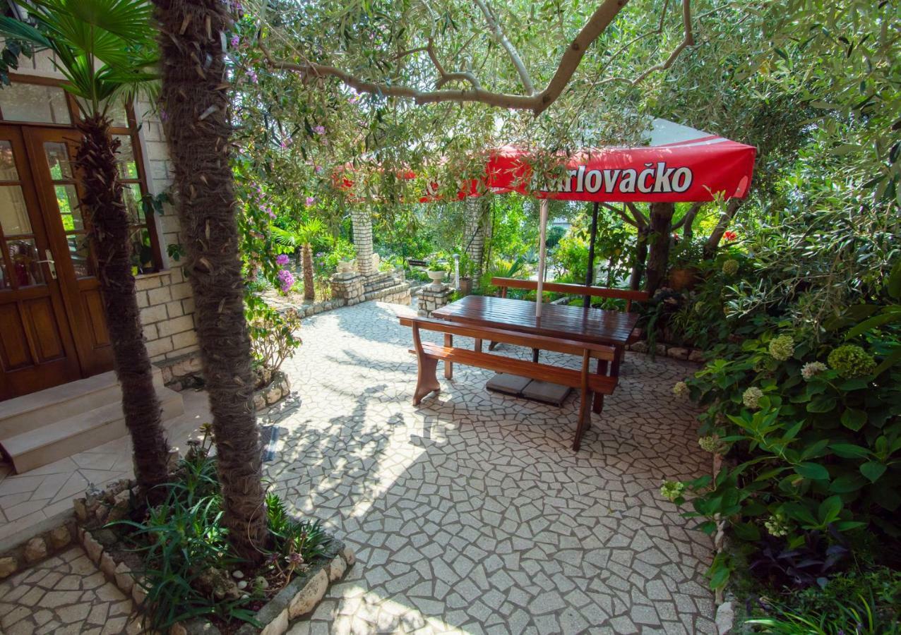 Apartments Picolo Paradiso Miljenko Debelic Barbat na Rabu ภายนอก รูปภาพ